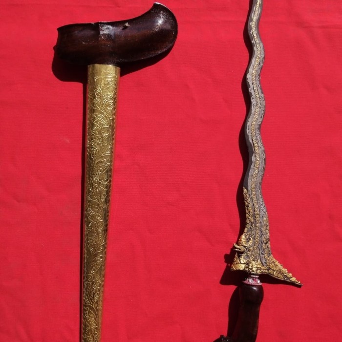 Jual Keris Naga Sosro Kinatah Kamarogan Kab. Sumenep