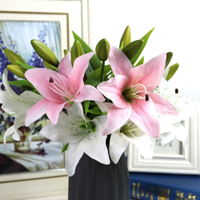 Jual 1 Buket Bunga Lily Model Imitasi Untuk Dekorasi Pesta Pernikahan Kab Sidoarjo Soba Store S Tokopedia