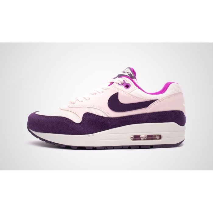 nike wmns air max 1