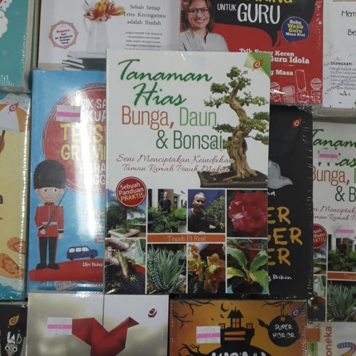 Jual Buku Tanaman Hias Bunga Daun Bonsai Teguh El Real Araska Kab Bantul Barokah Book Tokopedia