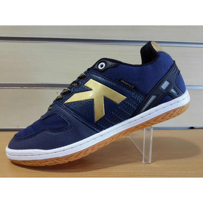 kelme intense