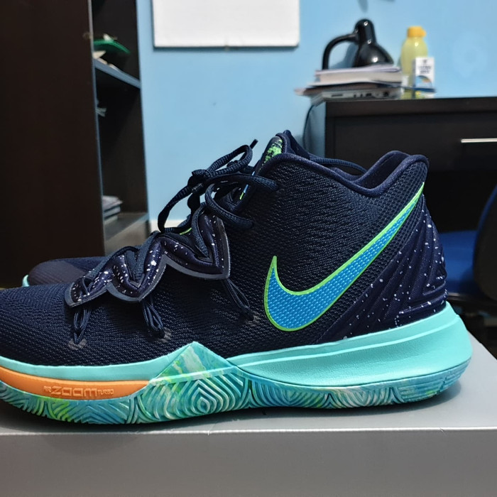 kyrie ufo shoes
