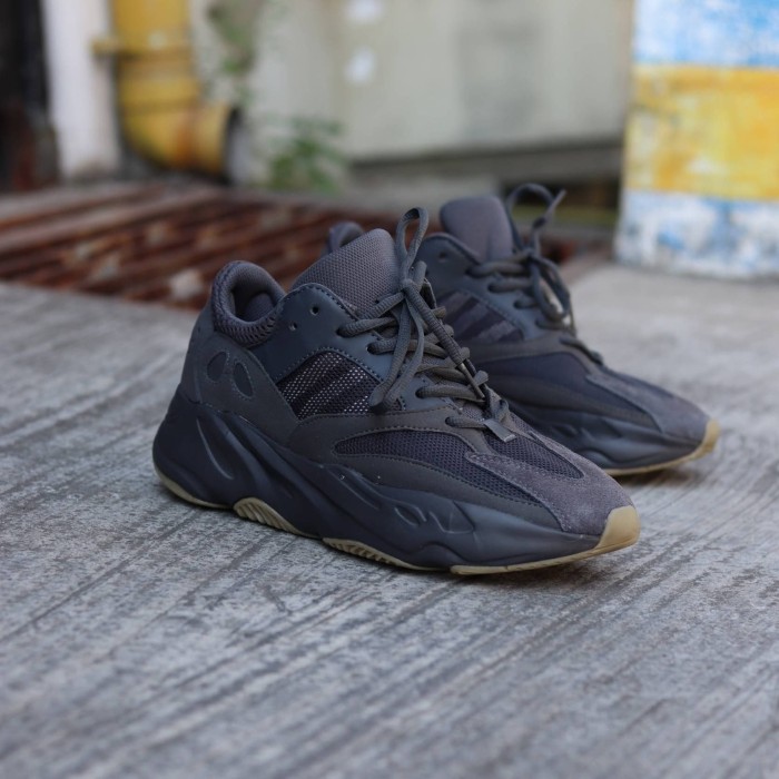 yeezy 700 vanta