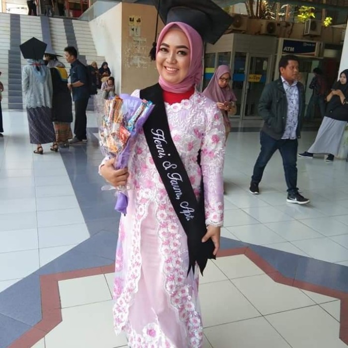 Download Gratis Gambar Jual Selempang Wisuda Bahan Bludru Polos Kota Makassar Toko Selempang Makassar Tokopedia Terkeren oleh www.katacinta.co
