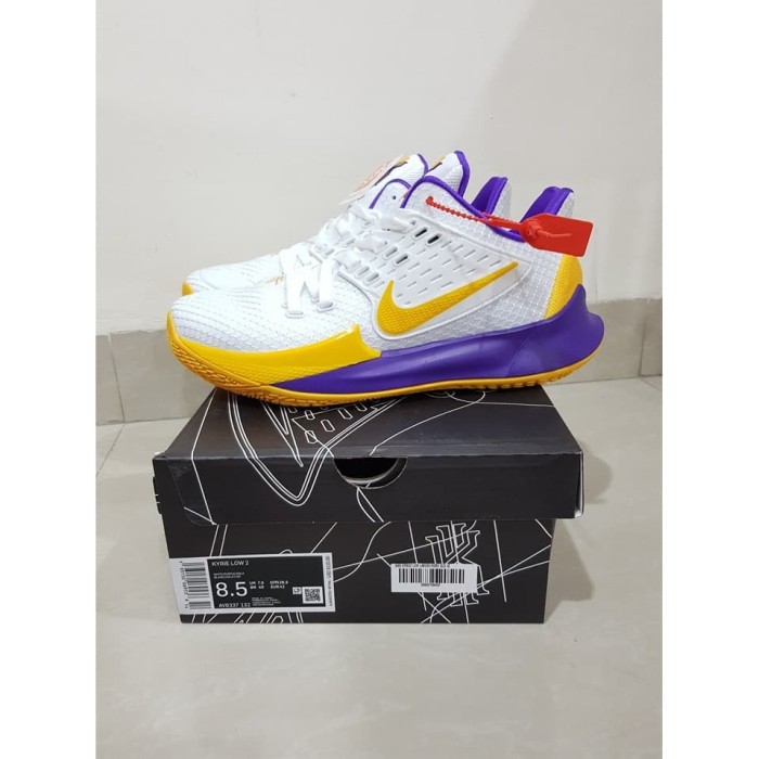 kyrie 2 low lakers