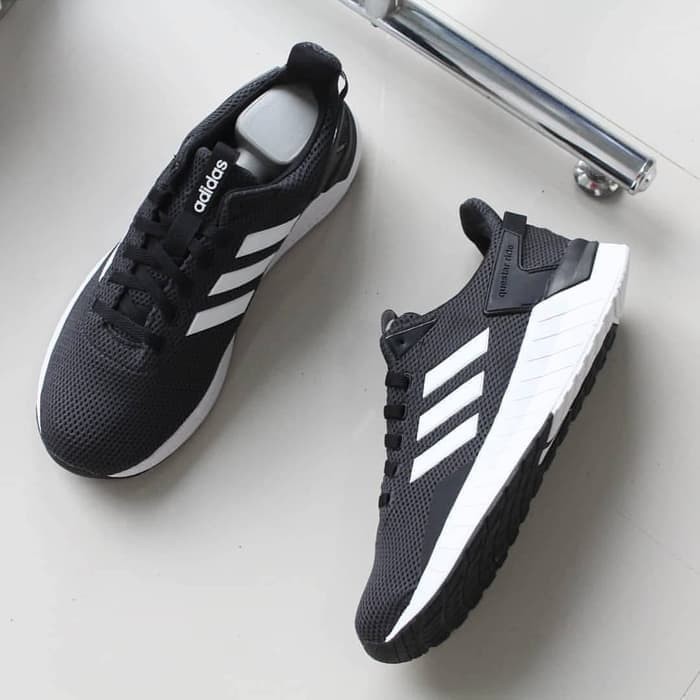 questar ride sneaker