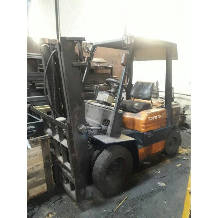 Jual TOYOTA DIESEL FORKLIFT TYPE 5FD25 (2.5TON) LOKASI