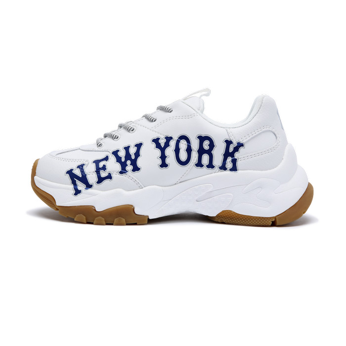 yankees sneakers