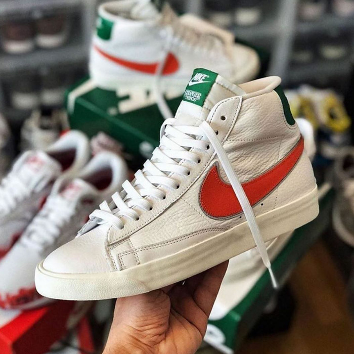 nike blazer mid hawkins