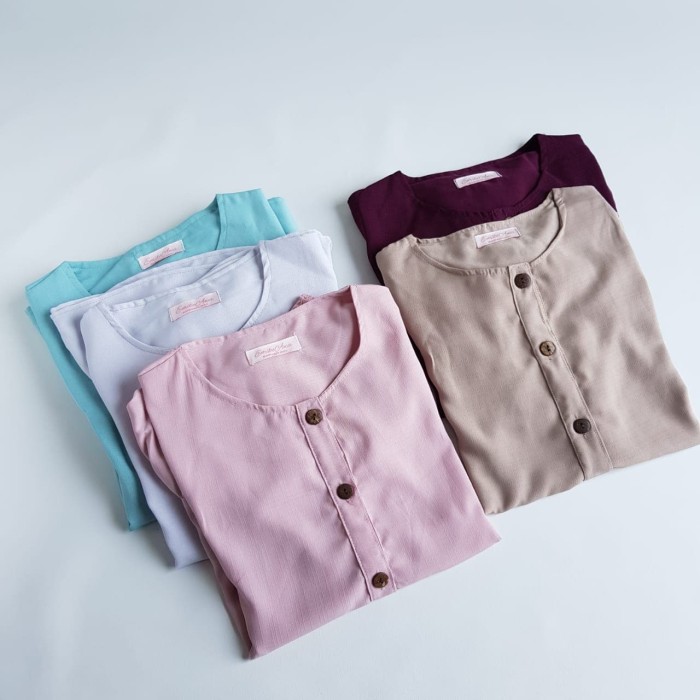 Foto Produk Baju Atasan Button Shirt -Emikoawa Top Blouse Baju Wanita Muslim Busui - Abu-abu dari emikoawa