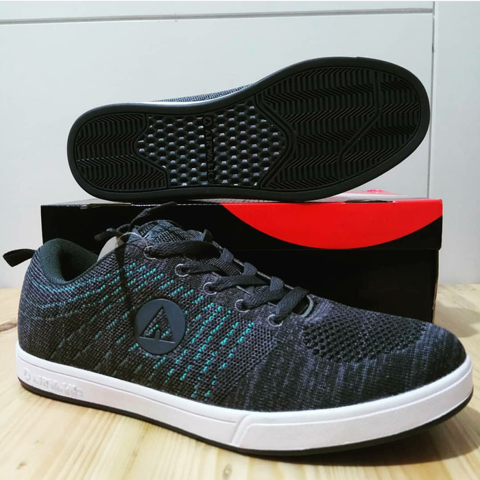 original airwalk shoes