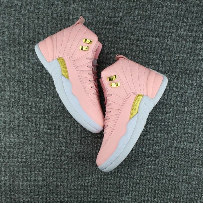 pink nike retro
