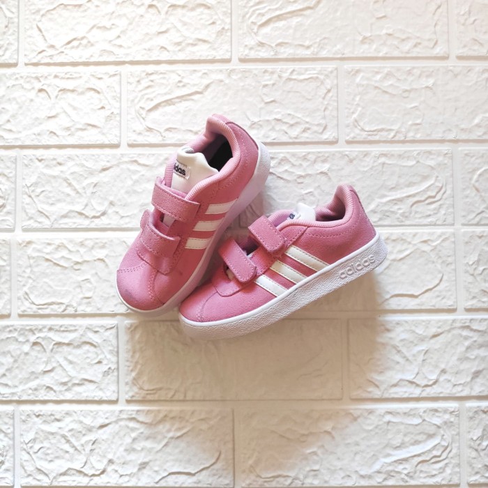 adidas neo valstripes