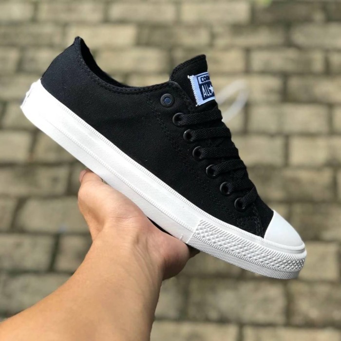 converse ct2 black white