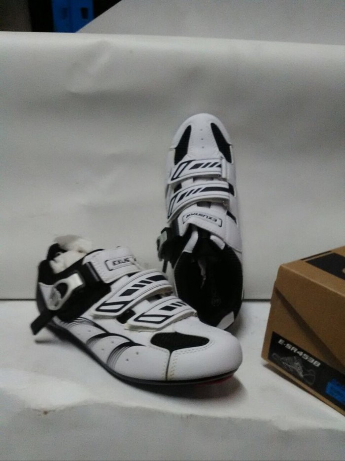 exustar cycling shoes
