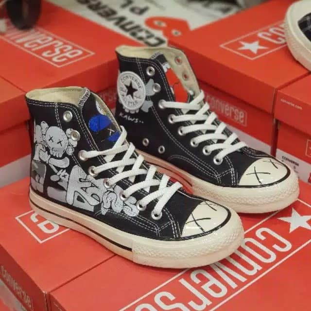 converse 70s x kaws