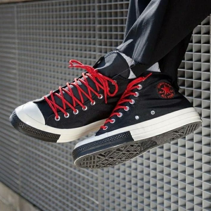 red and black converse all stars
