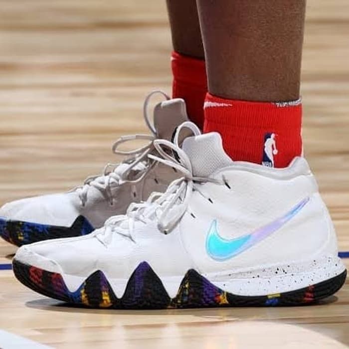 nike kyrie 4 march madness