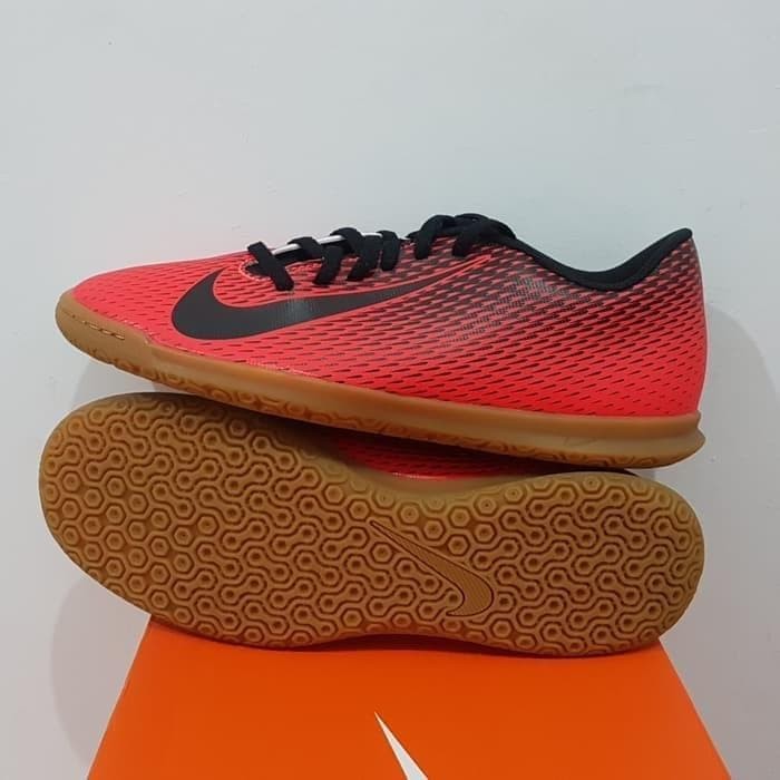 nike mercurial bravata