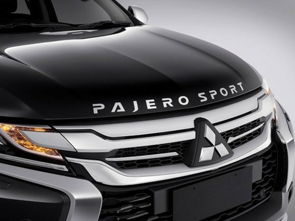 Jual R 204 Emblem Huruf Kap Mesin Mobil Mitsubishi Pajero