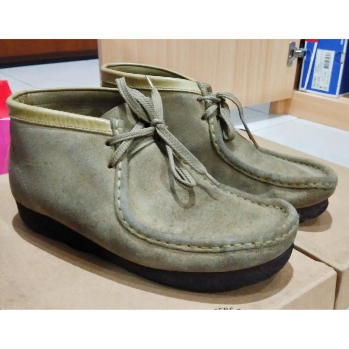 jual clarks wallabee