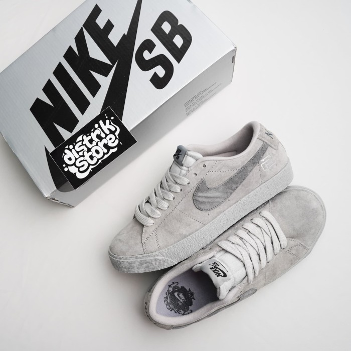nike blazer reigning champ