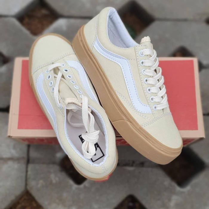 vans old skool cream red