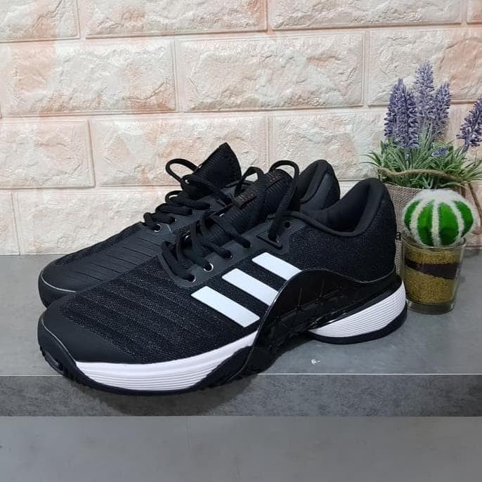 sepatu adidas barricade