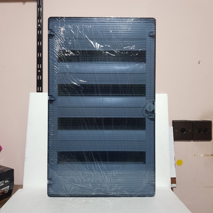 Jual Box MCB Hager 72 Group VS418TM / Box Fuse Hager 72 Module