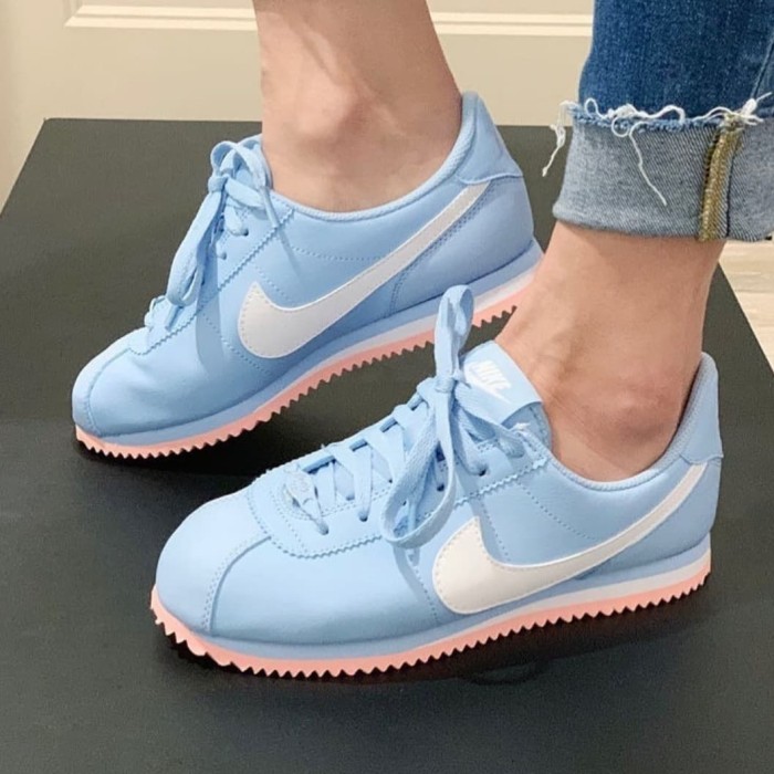nike cortez blue
