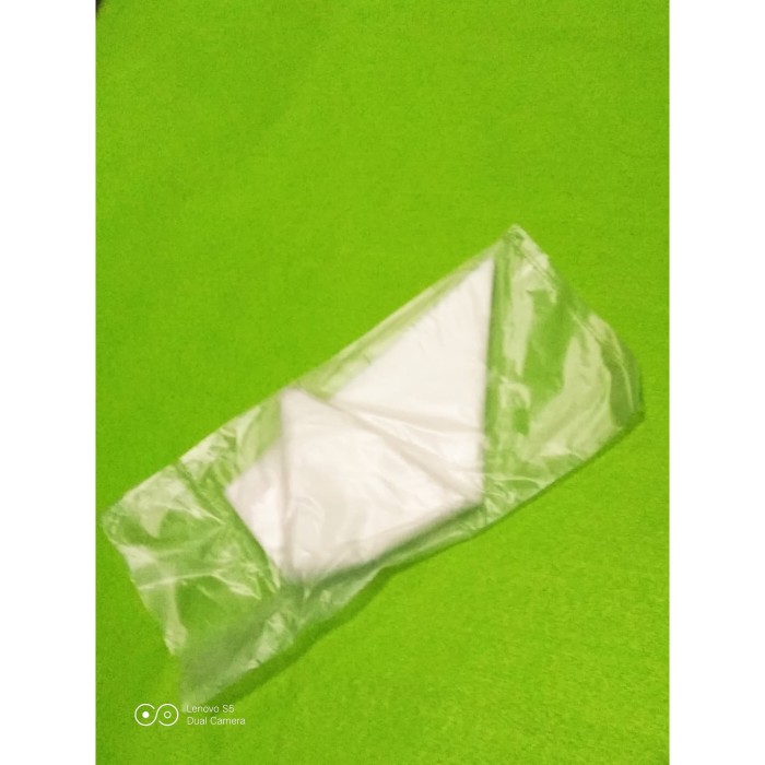 Jual Plastik Segitiga  Size 24 cm DIJUAL per 20 lembar 