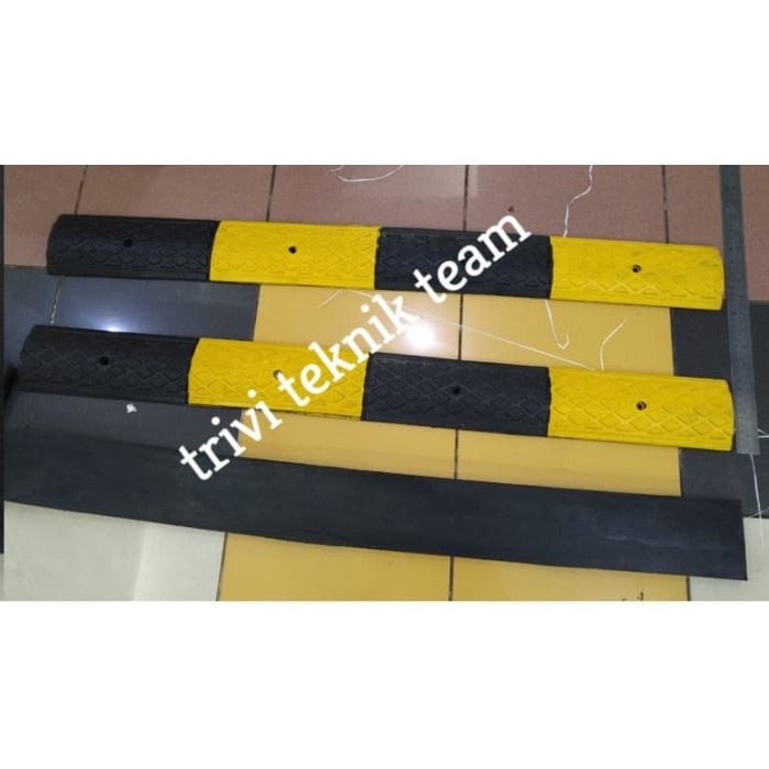 Jual garis marka kejut pita penggaduh polisi tidur mini Jual garis marka kejut pita penggaduh polisi tidur mini