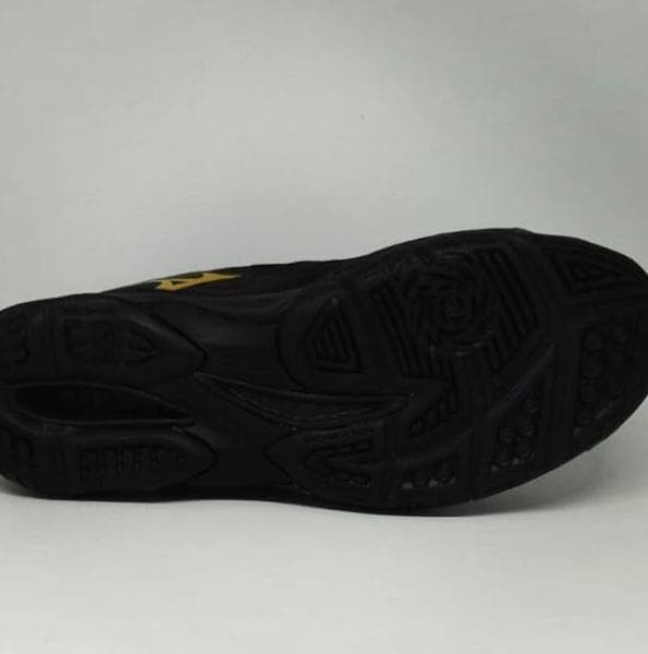 mizuno thunder blade black gold