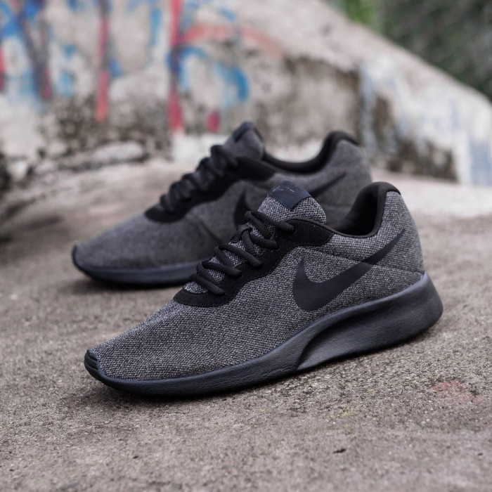 nike tanjun oreo