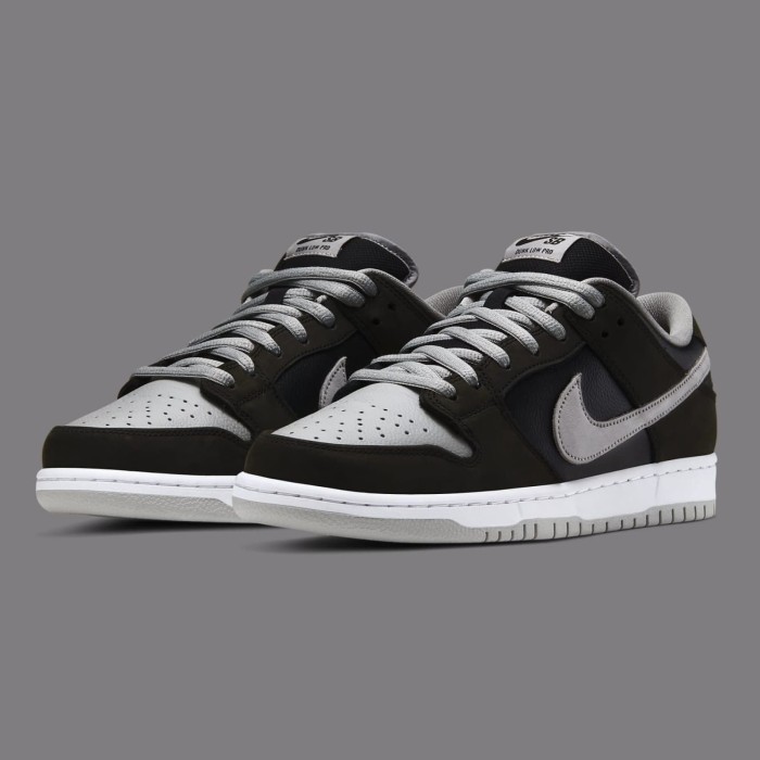 black and grey nike dunks