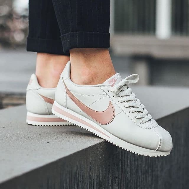 nike cortez light bone