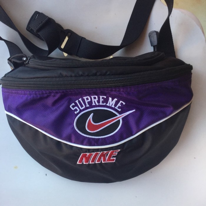 nike x supreme bag