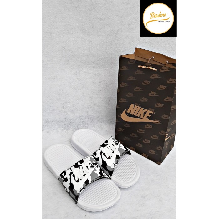 nike benassi 37