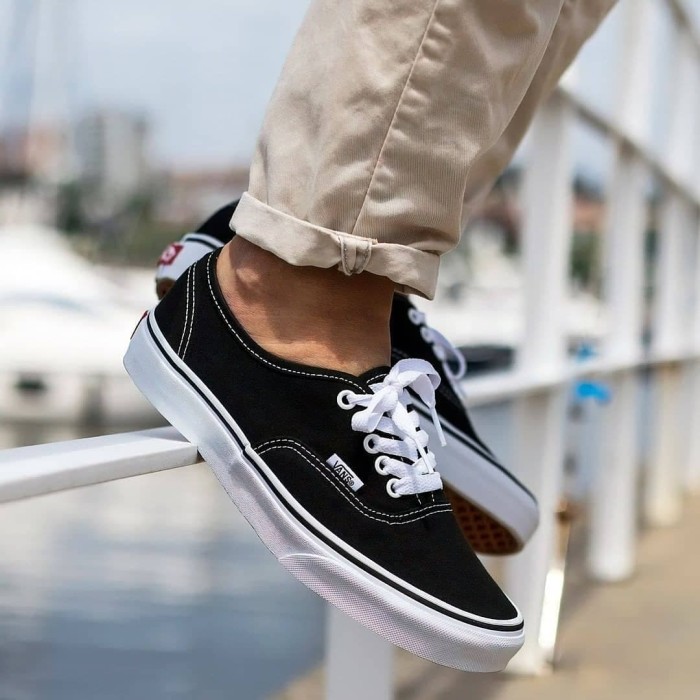 Jual Sepatu Vans Authentic Black/Hitam Waffel ICC - Hitam, 41 - Jakarta