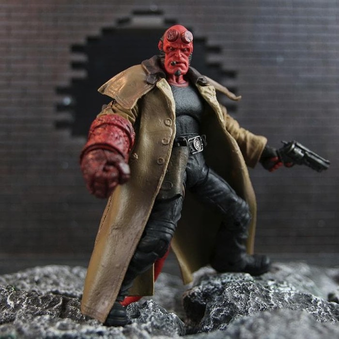 neca hellboy figure