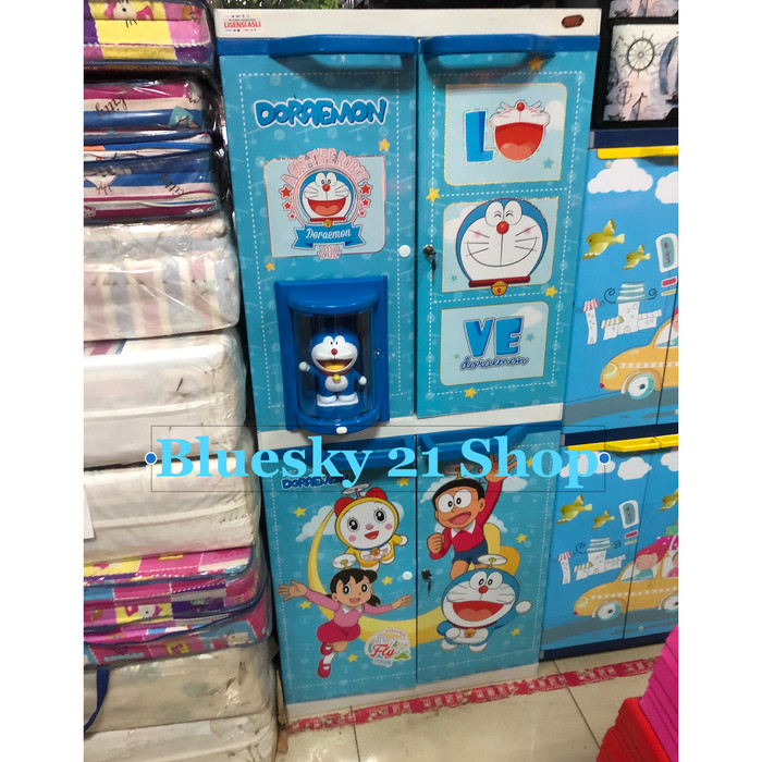 Lemari Plastik 3 Pintu  Doraemon  LEMARILA