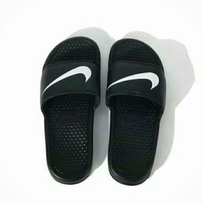 sandal nike benassi swoosh
