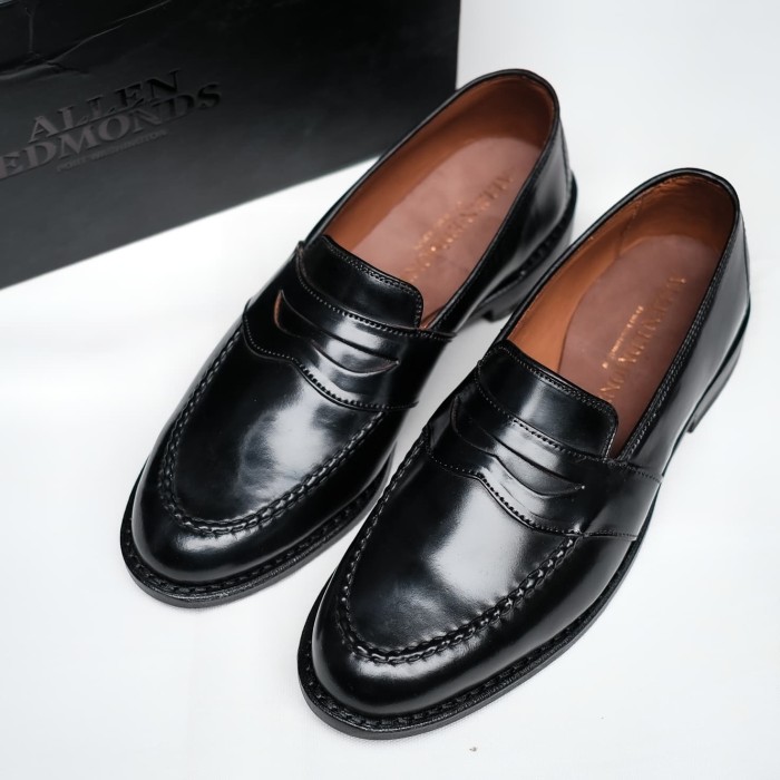 allen edmonds cordovan cream