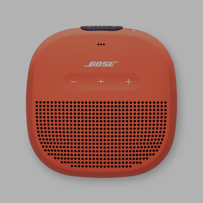 orange light on bose speaker