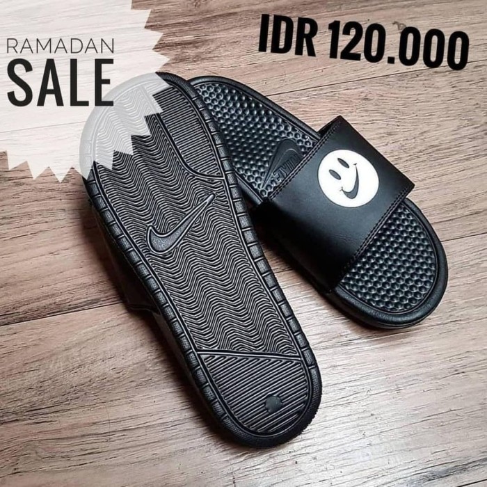 nike smiley face sandals