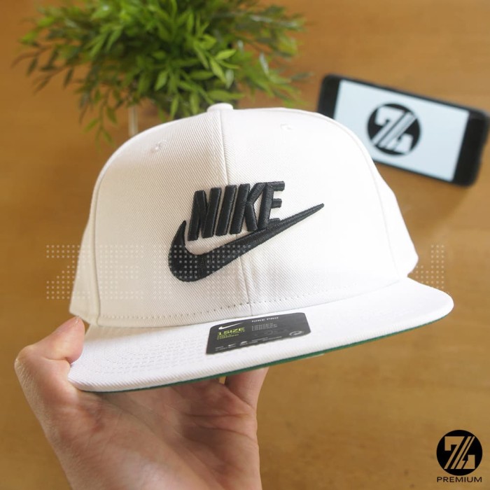 nike sportswear pro cap