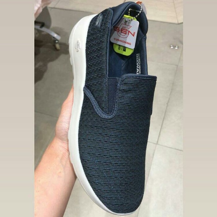 goga max shoes