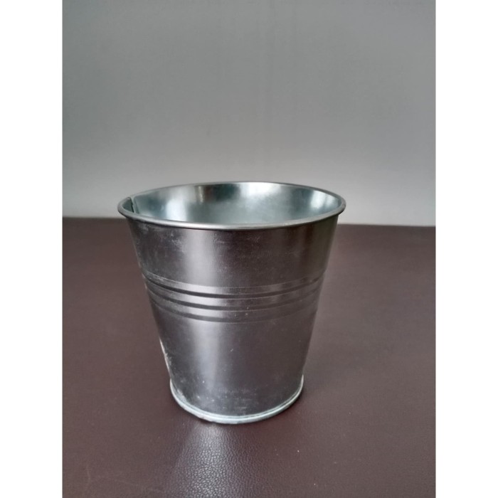 Jual Pot Kaleng polos Kota Bandung Rumah Violet 88 Jual Pot Kaleng polos Kota Bandung Rumah Violet 88