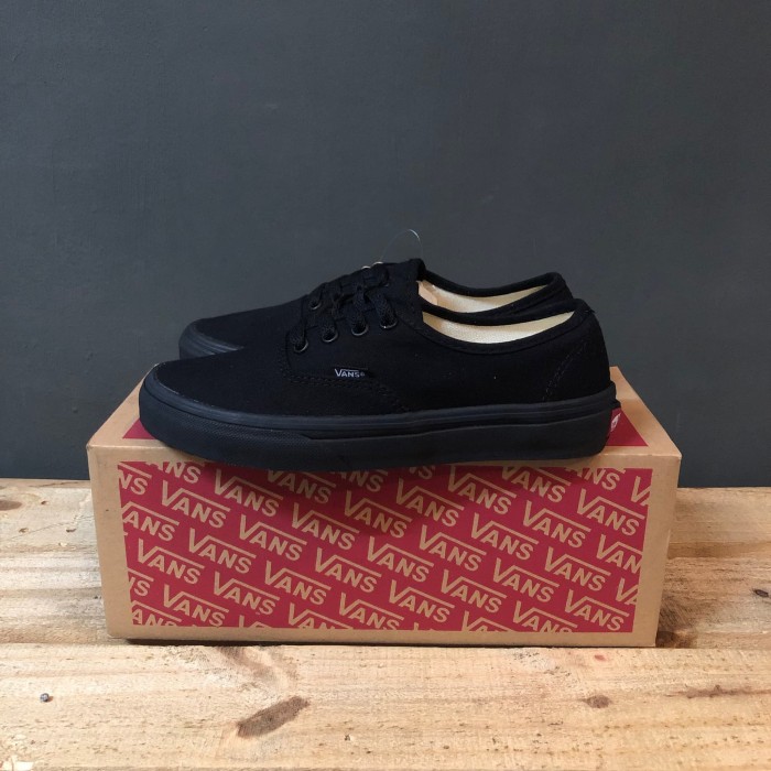 vans authentic all black