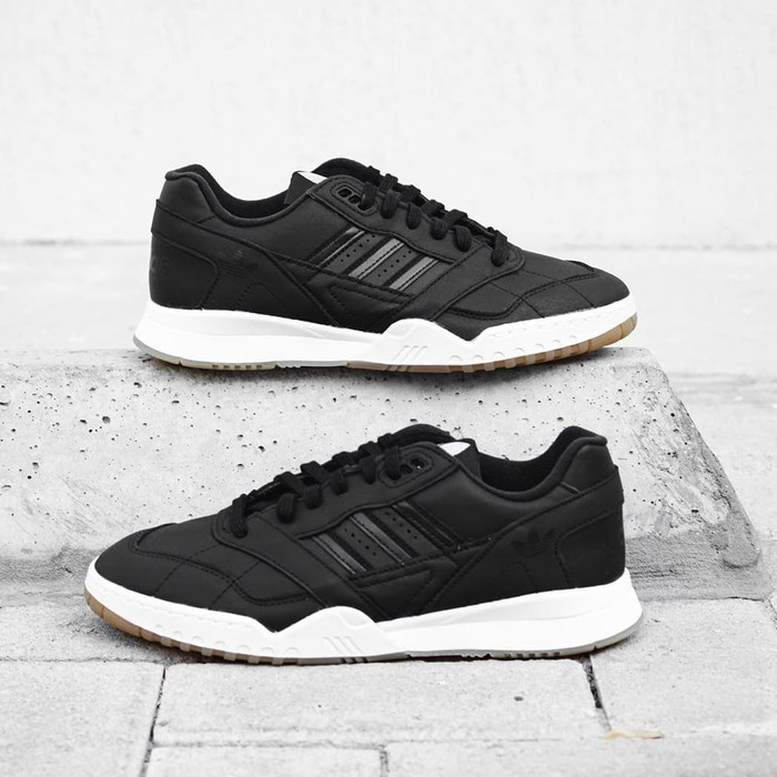 adidas ar black